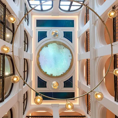 El Pilar Andalucia 호텔 4*